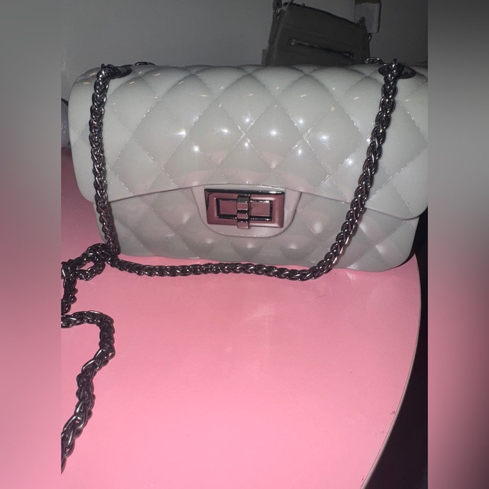 Women’s Jelly Gray Quilted Chain Bag Crossbody. New